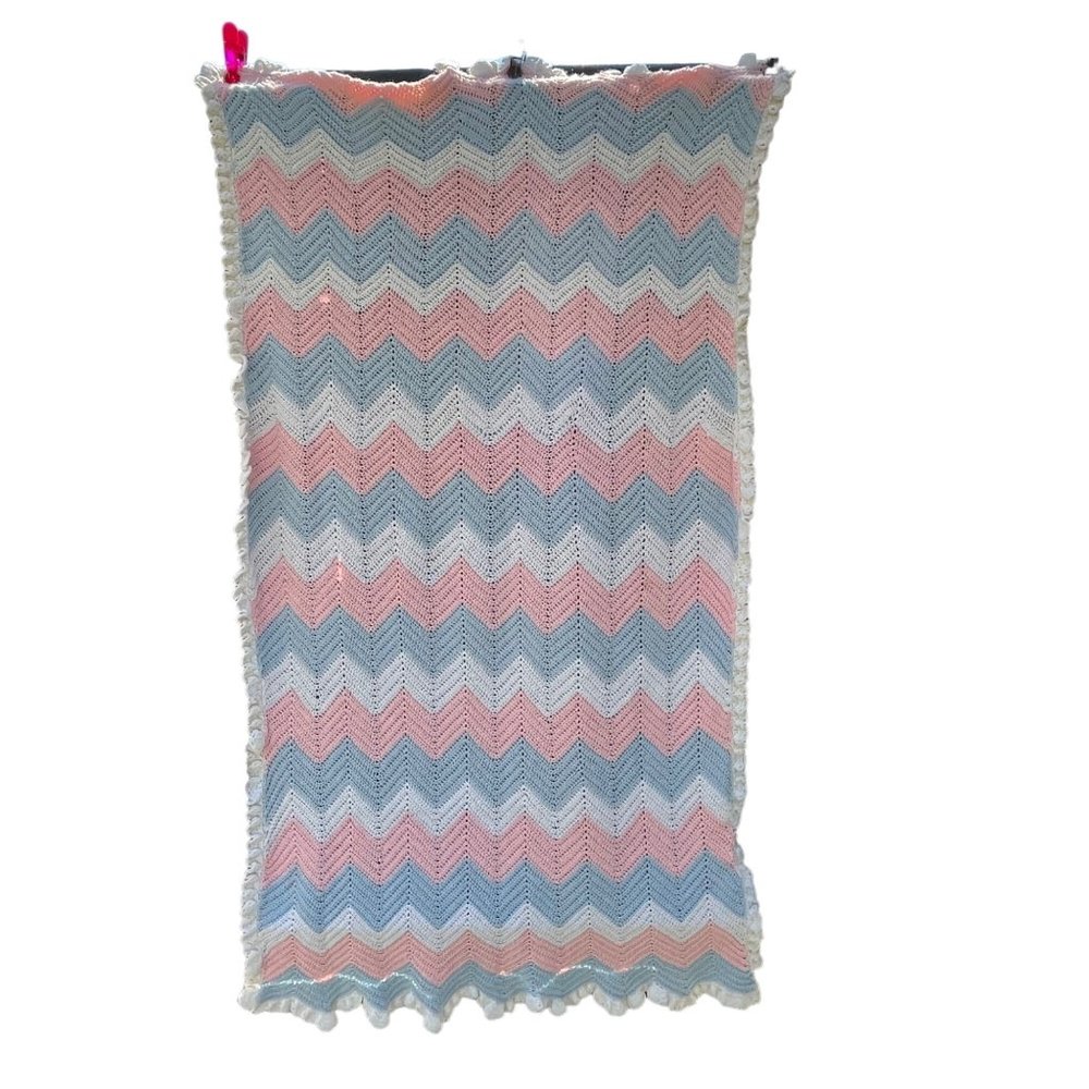 Hand Crochet Chevron Pink Blue White Baby Blanket with Scalloped Edge 52"‎ x 30"